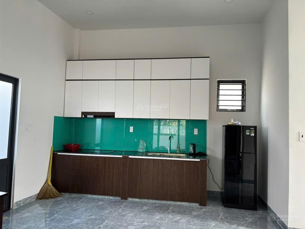 Nhà góc 3 mặt tiền ô tô  đường nguyễn khắc viện, giá  8 tỷ