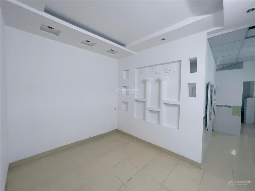 Nhà new hoà trung, ngang 6,2m. cách biển 1,2km. giá 2,860 tỷ