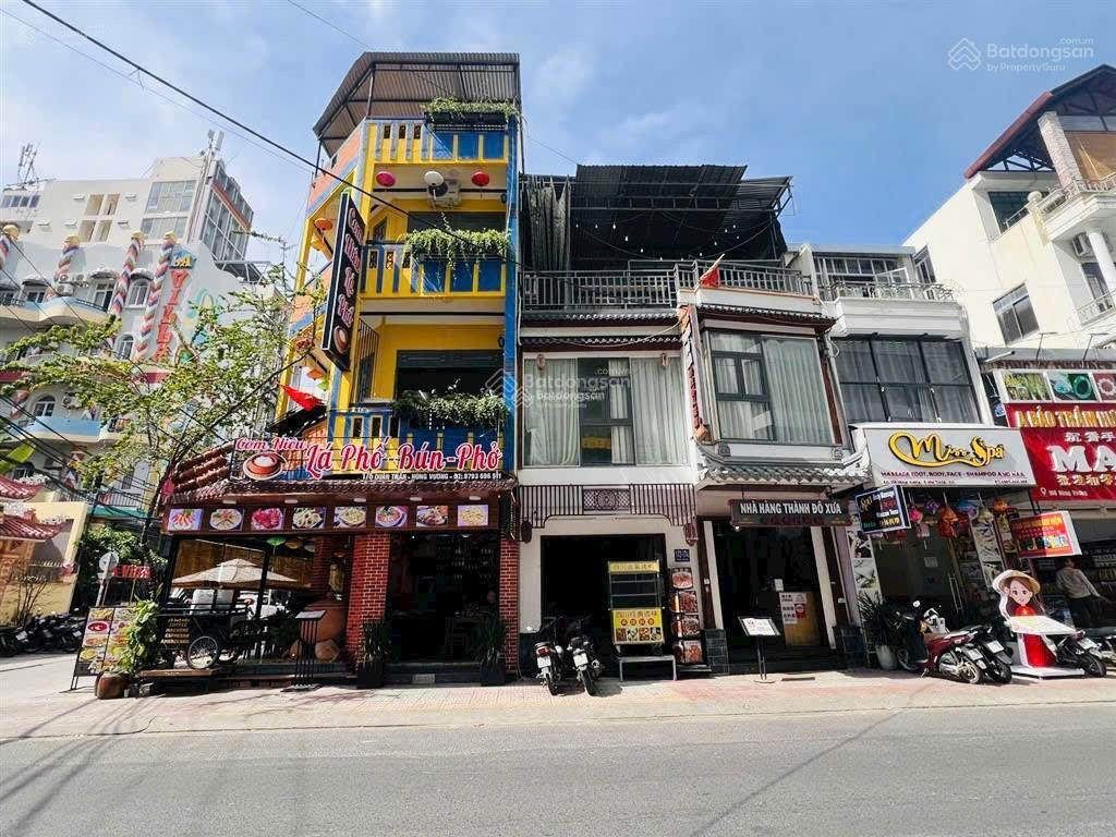 Nhà 3 tầng mặt tiền hùng vương  cách biển trần phú 280m ,sẵn dòng tiền 90tr/tháng } giá 33,5 tỷ