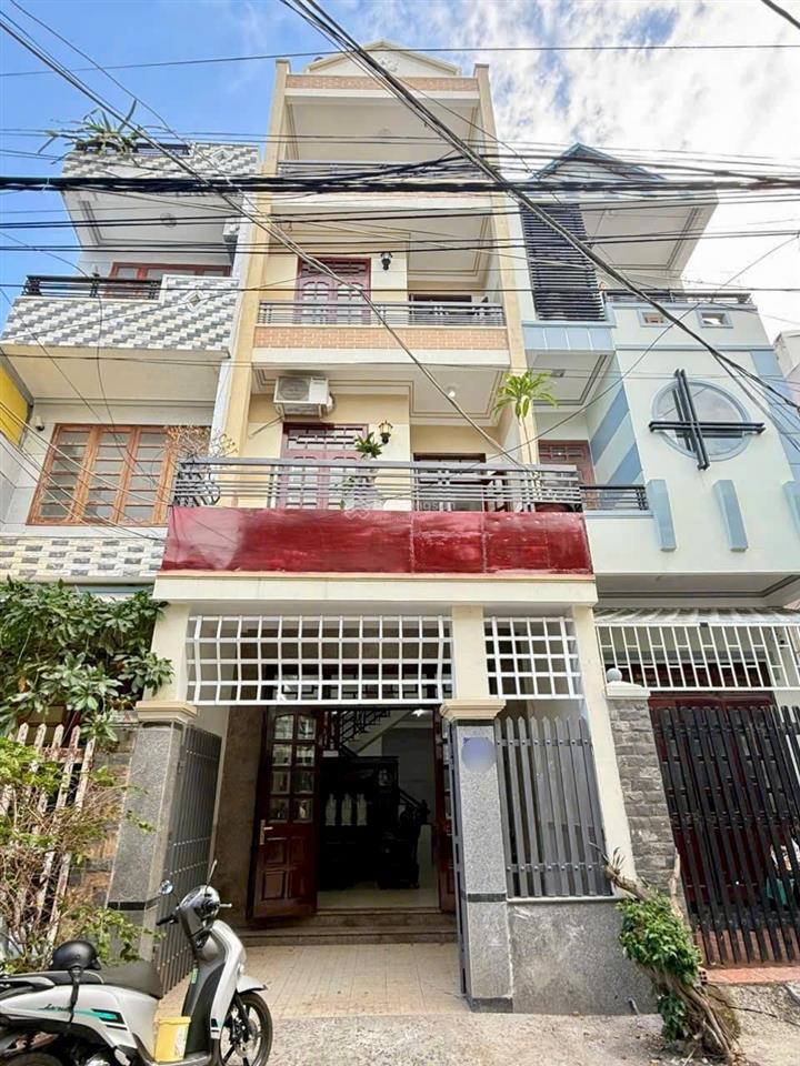 Nhà 4 tầng  sát trường tiểu học vĩnh hải ra biển hòn chồng 800m giá 8,6 tỷ