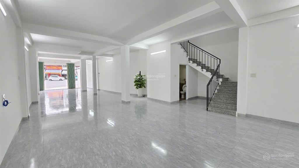 [ nhà góc 3 tầng  ngay vòng xoay lê hồng phong giao đường số 13 ]  giá 15,5 tỷ