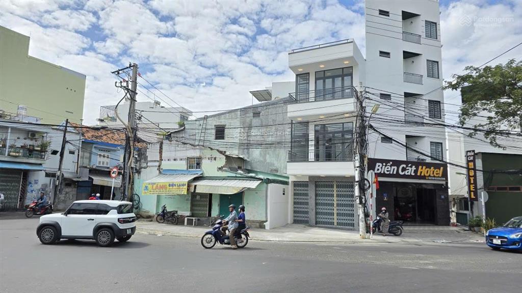 [ nhà góc 3 tầng  ngay vòng xoay lê hồng phong giao đường số 13 ]  giá 15,5 tỷ