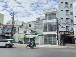 [ nhà góc 3 tầng  ngay vòng xoay lê hồng phong giao đường số 13 ]  giá 15,5 tỷ