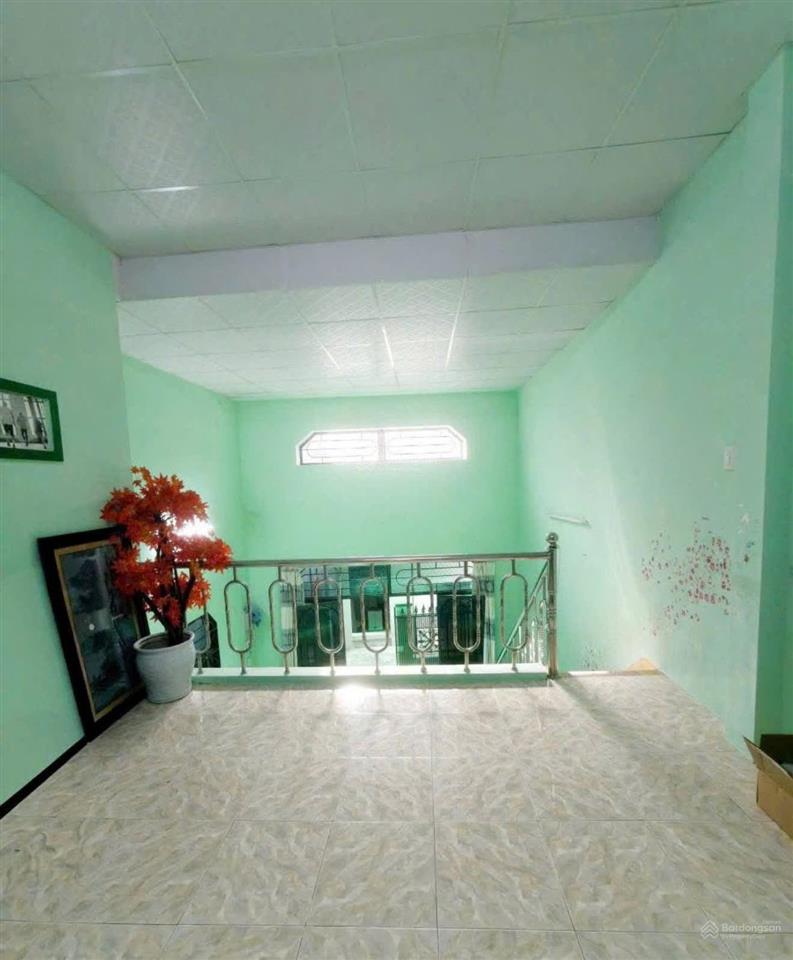 Nhà 1,5 tầng nguyễn khuyến hẻm xe ba gác, cách đường chính ô tô 20m. giá 2,6 tỷ