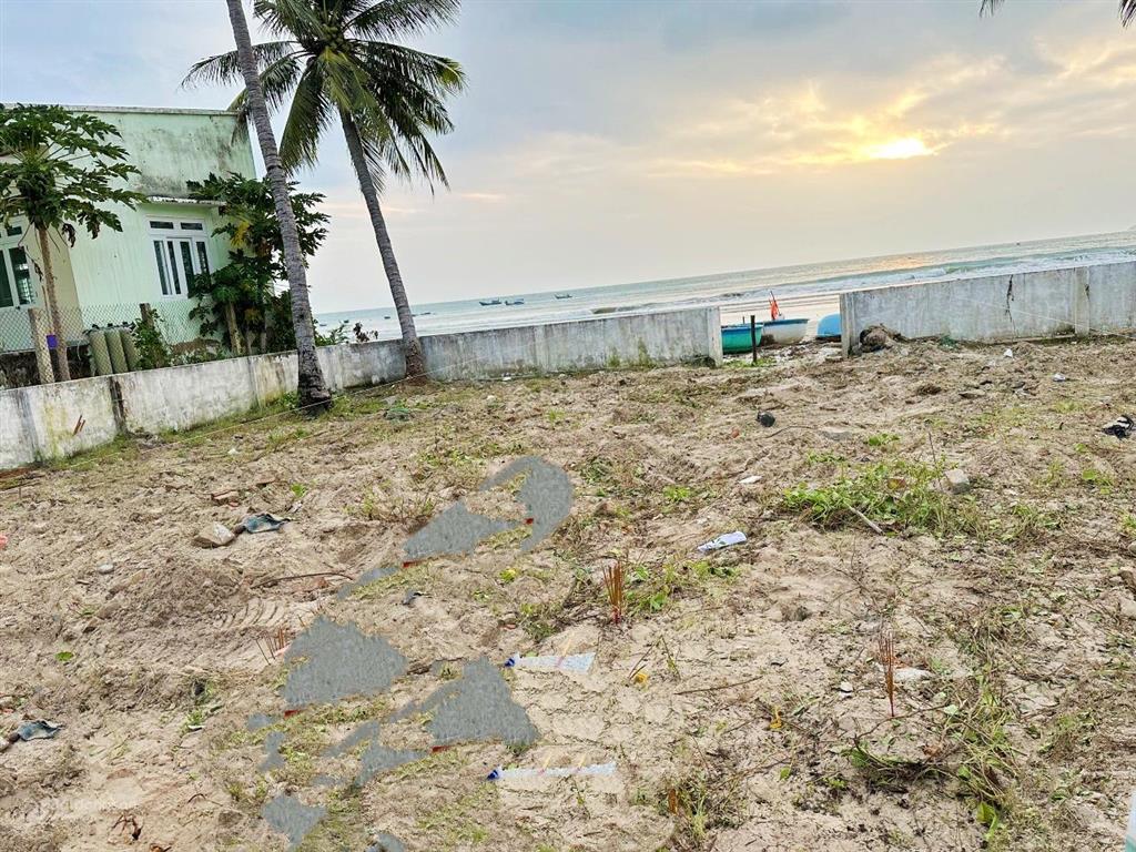 [ mặt biển dài 20m, ninh phước  góc 2 mặt tiền đường ] * ô tô vi vu giá 12,9 tỷ