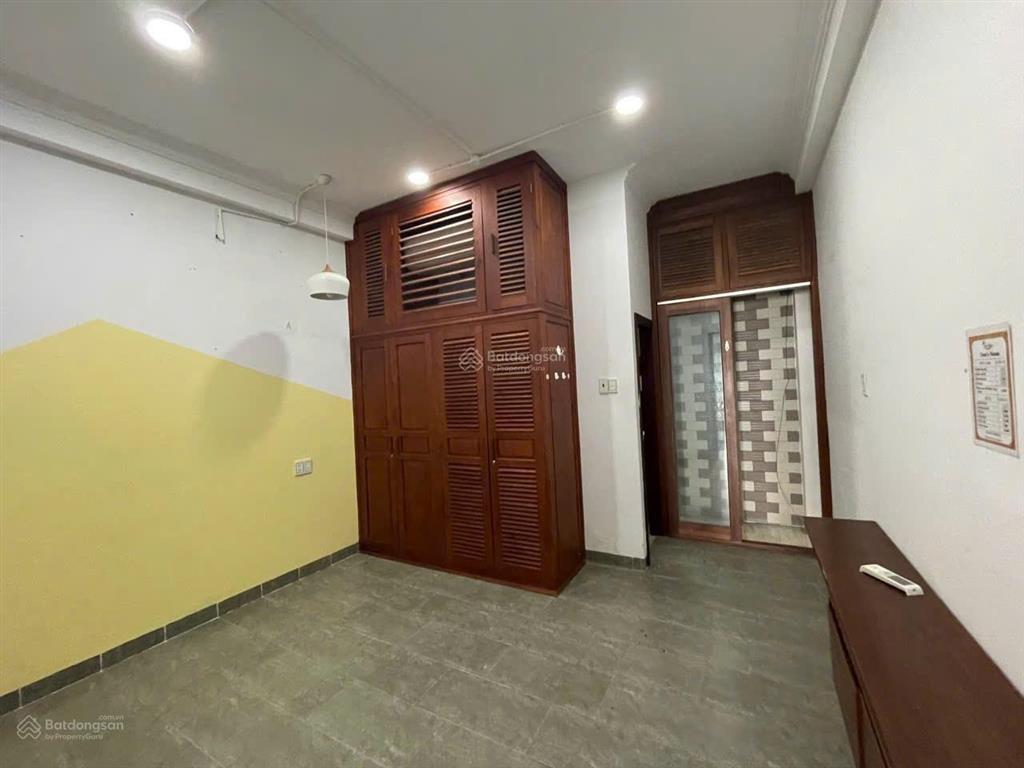 Nhà 4 tầng cao văn bé, cách biển hòn chồng 180m. giá 10,5 tỷ