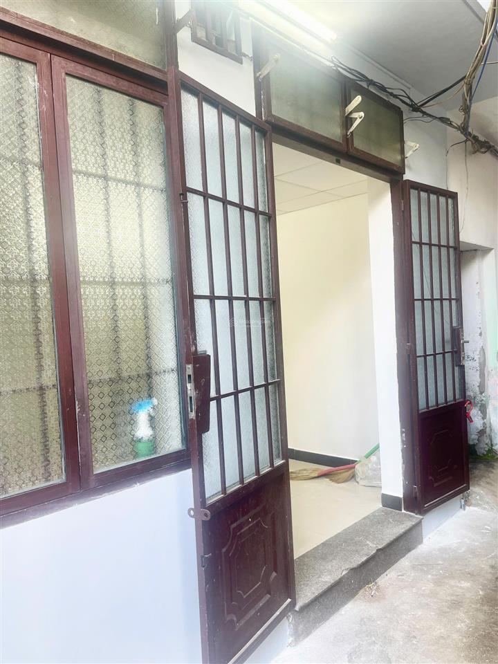 Căn nhà tập thể 74b quang trung, hẻm 2,4m * cách biển trần phú 450m. giá 2,150 tỷ