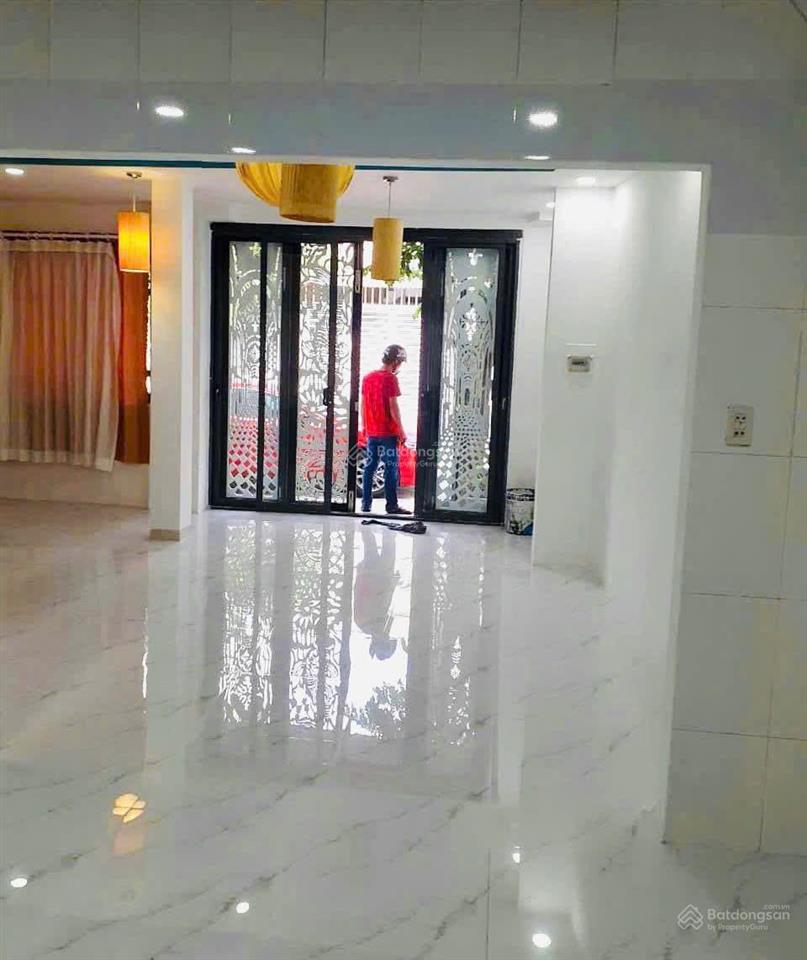 Nhà 2 tầng new, sát trạm đăng kiểm * đường ô tô rộng 10m thuê 5,5tr/ tháng giá  4,850 tỷ