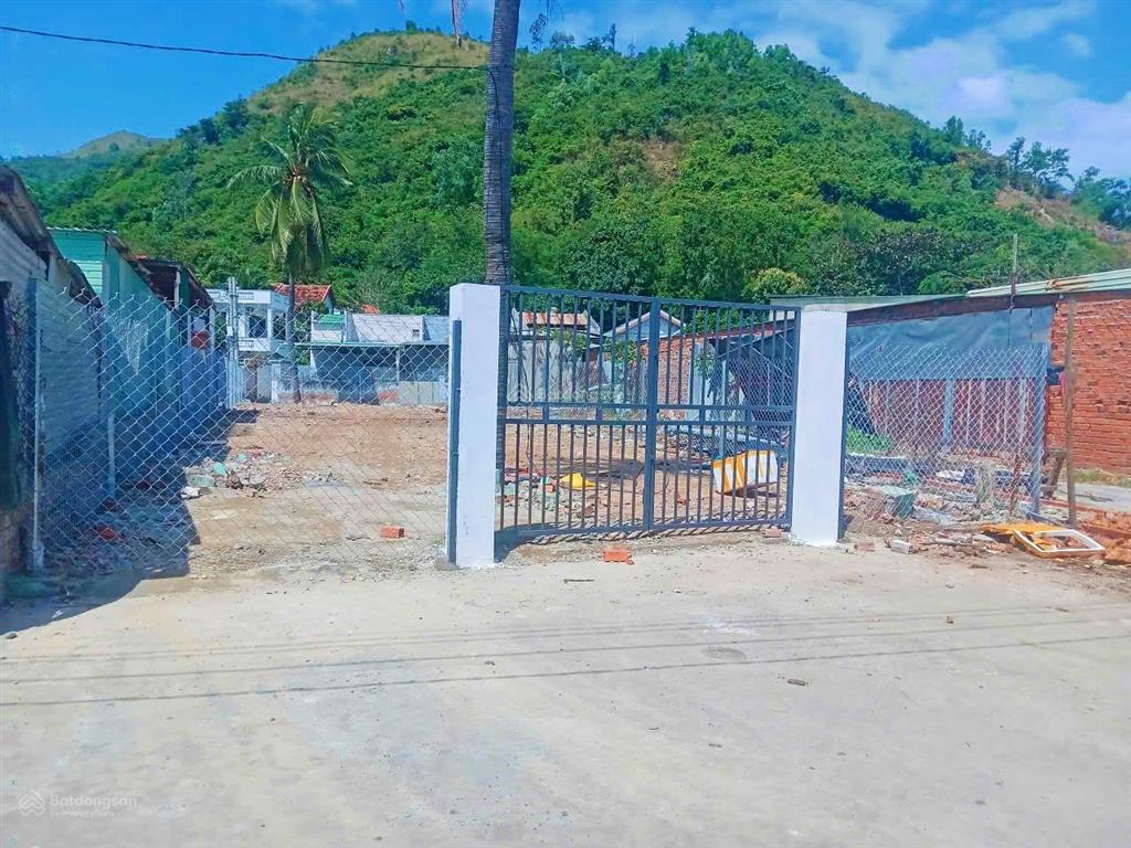 Mặt tiền phạm văn đồng, ngang 9m gần mường thanh ba làng, giá 45 tỷ