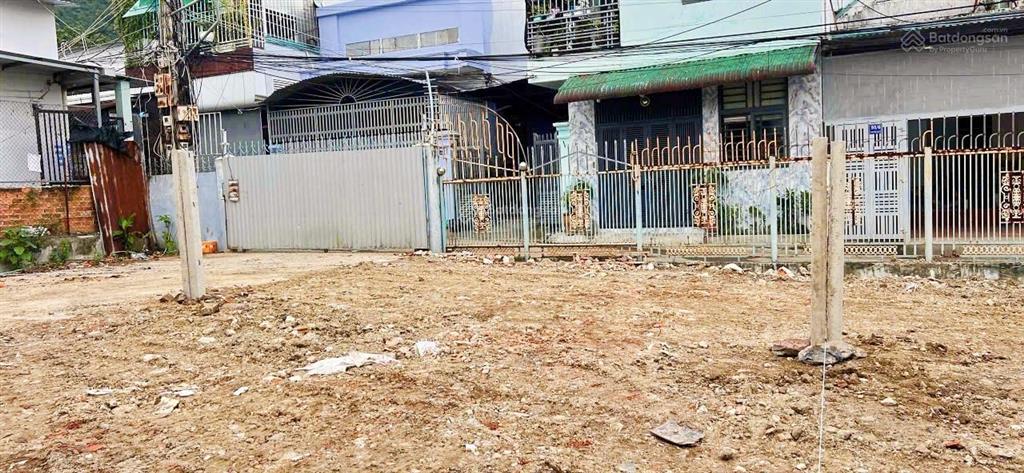 Đất ô tô hẻm nguyễn chích, cách biển hòn chồng 900m. giá 3,6 tỷ