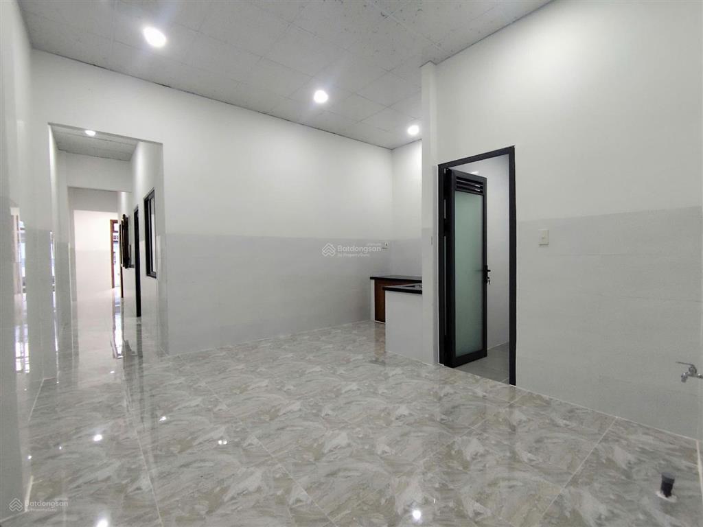 Nhà mới, hẻm đặng minh khiêm, ngang 5,2m. giá 4,5 tỷ