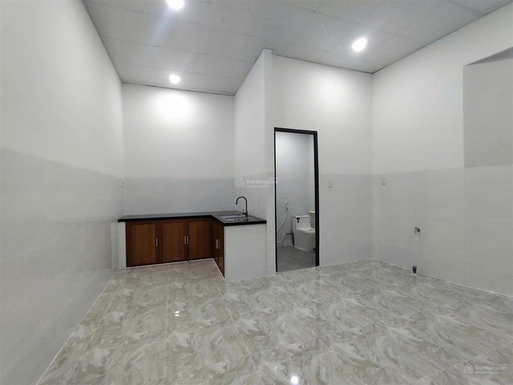 Nhà mới, hẻm đặng minh khiêm, ngang 5,2m. giá 4,5 tỷ