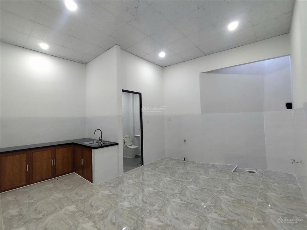 Nhà mới, hẻm đặng minh khiêm, ngang 5,2m. giá 4,5 tỷ