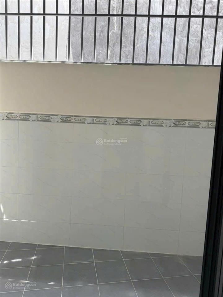 Nhà mới sát trạm đăng kiểm  đặng minh khiêm. giá 4,6 tỷ