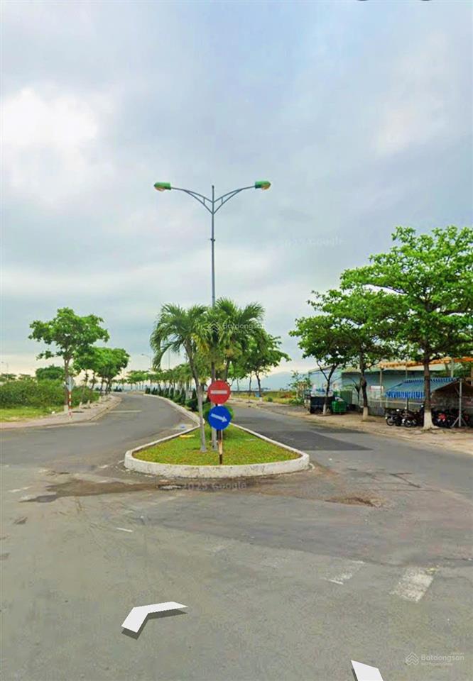 Nhà 2 tầng mặt tiền phạm văn đồng  xây được tối đa (3 tầng /1 tum /1 lửng) giá 5,6 tỷ