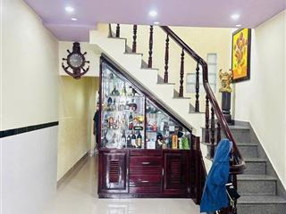Nhà ô tô củ chi  cách biển hòn chồng 650m. giá 11,5 tỷ