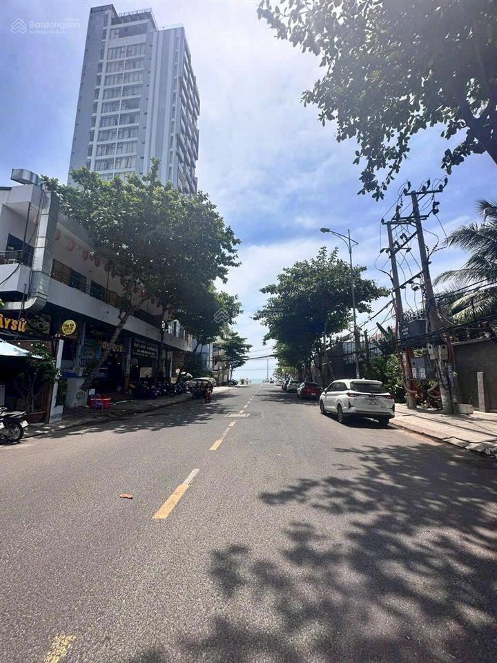 Nhà ô tô củ chi  cách biển hòn chồng 650m. giá 11,5 tỷ