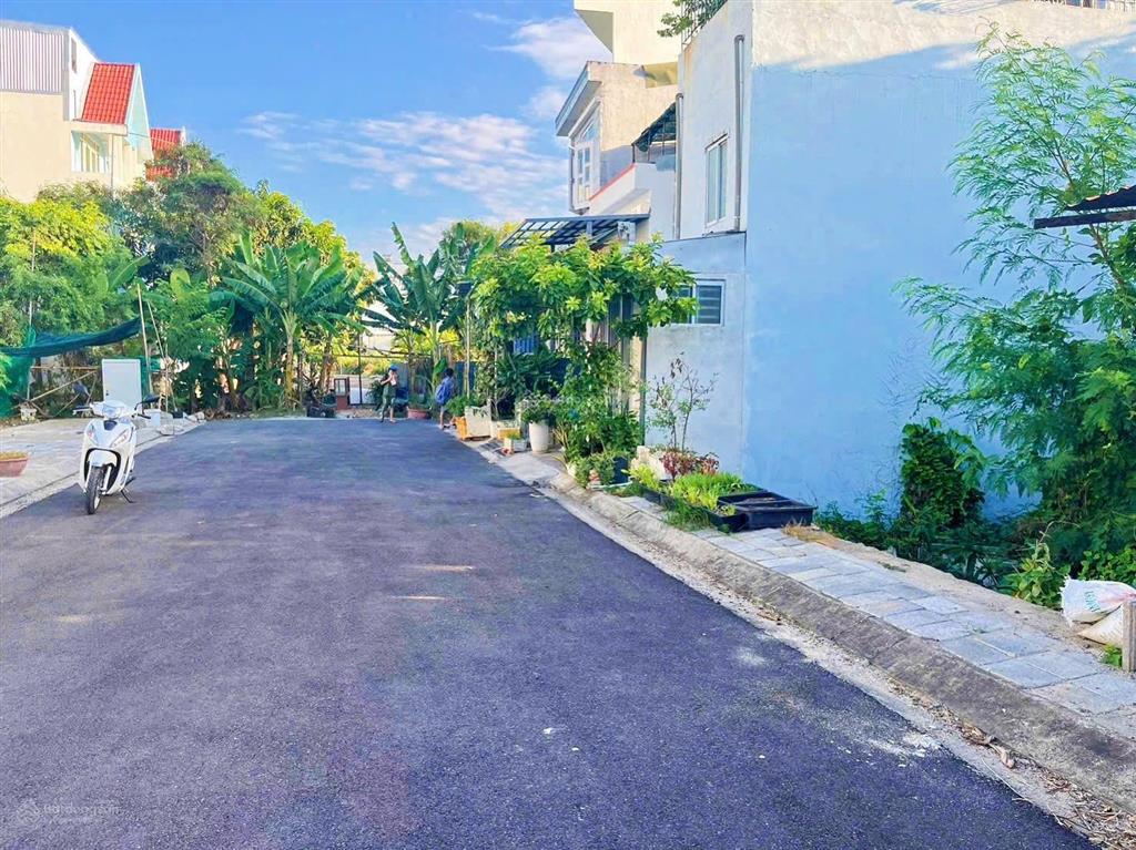 Đất dân nằm trong kdt phước long a  sổ hồng riêng ]  sát thích quảng đức. giá 6 tỷ