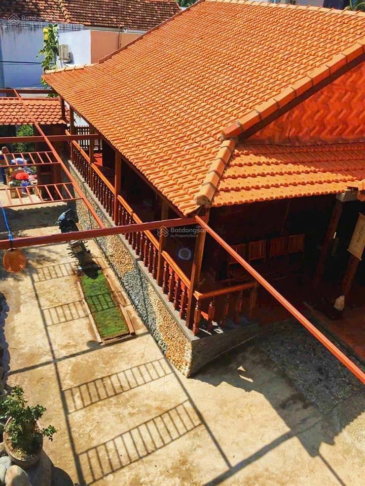 Nhà vườn tựa núi ba làng  sẵn nhà gỗ & ao cá. giá 11 tỷ