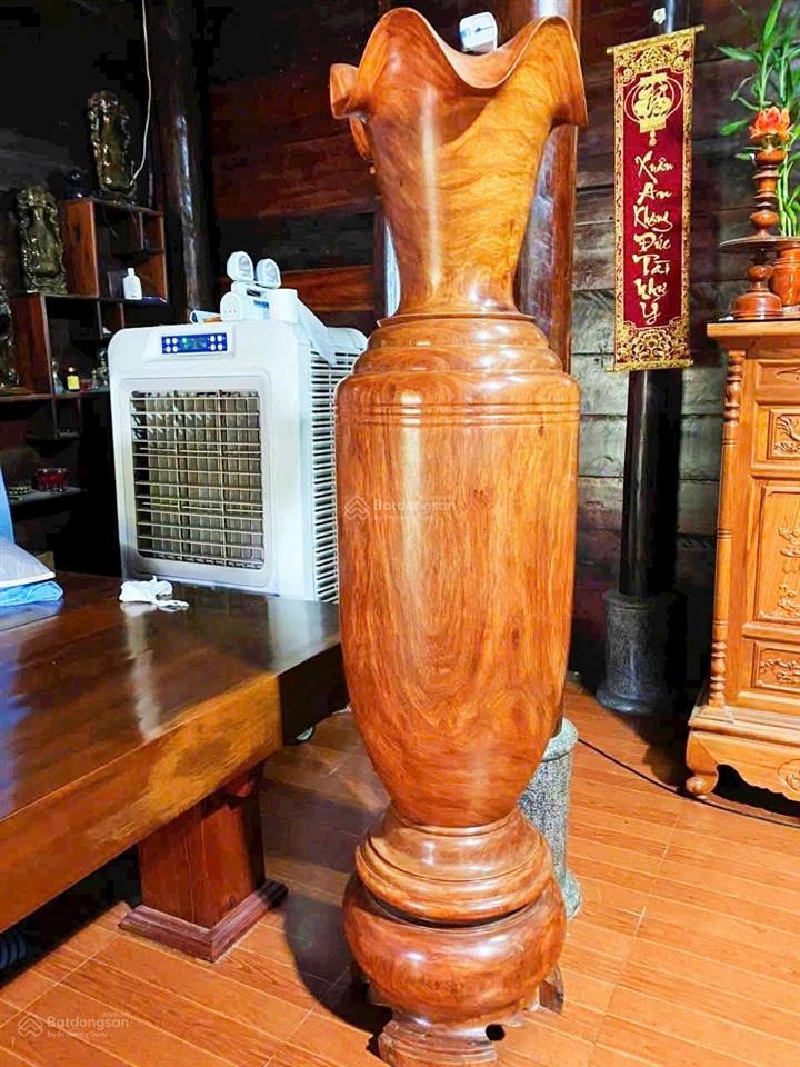 Nhà vườn tựa núi ba làng  sẵn nhà gỗ & ao cá. giá 11 tỷ