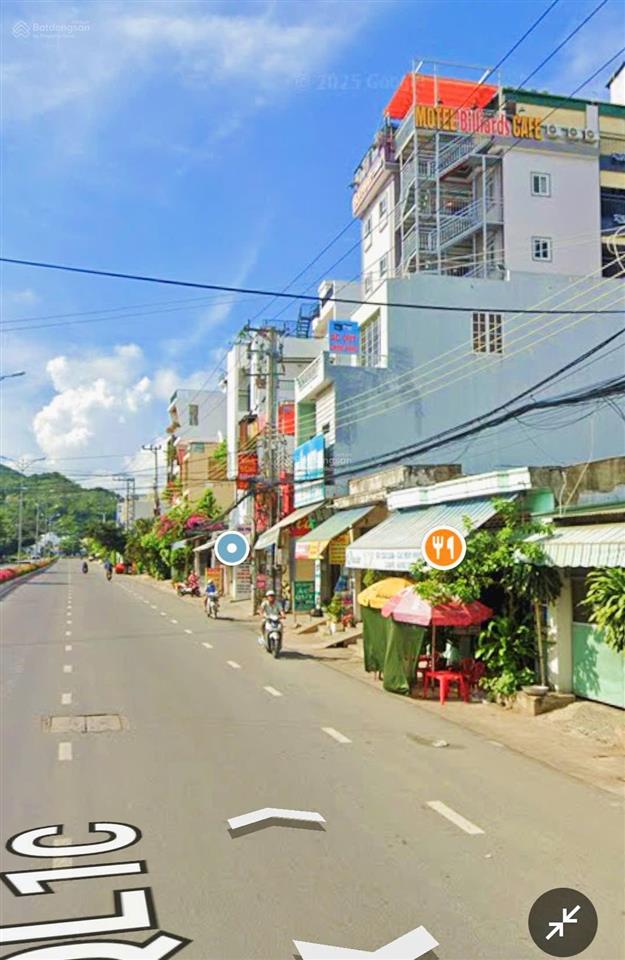 Mặt tiền đường 2/4  ngang 4,2m * cách bến xe phía bắc 100m giá  7,8 tỷ