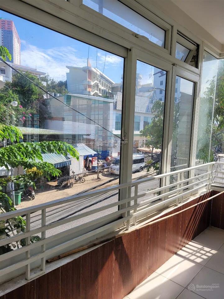 [ nhà 4 tầng mặt tiền tôn thất tùng  cách biển hòn chồng  280m ] giá  13,6 tỷ