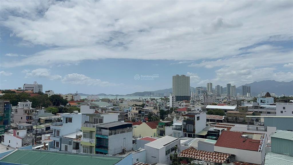 Toà nhà 5,5 tầng  sẵn 16 phòng cho thuê, có thu nhập đều. giá 9,9 tỷ