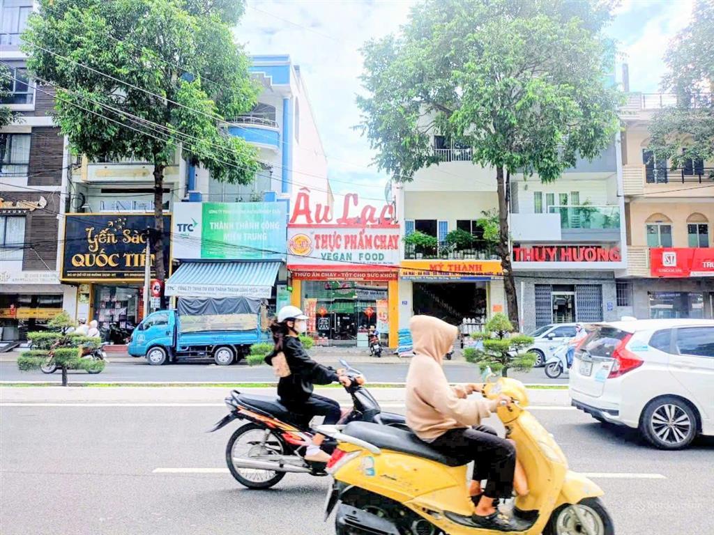 Nhà mặt tiền lê hồng phong  đối diện xéo lotte mart * đang cho thuê 26tr/ tháng. giá 15 tỷ