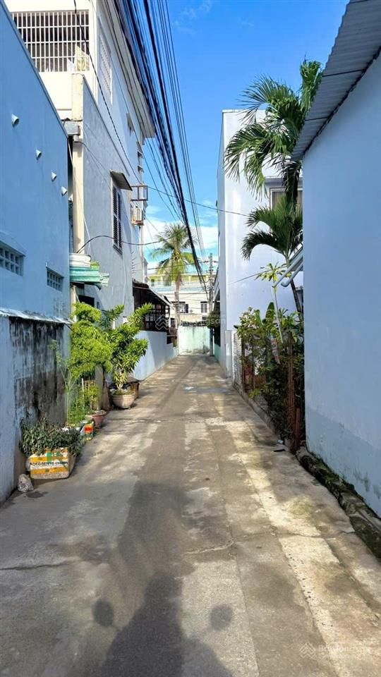 Hẻm ô tô nhỏ đường nhà thờ, cách biển hòn chồng 290m giá 4,950 tỷ