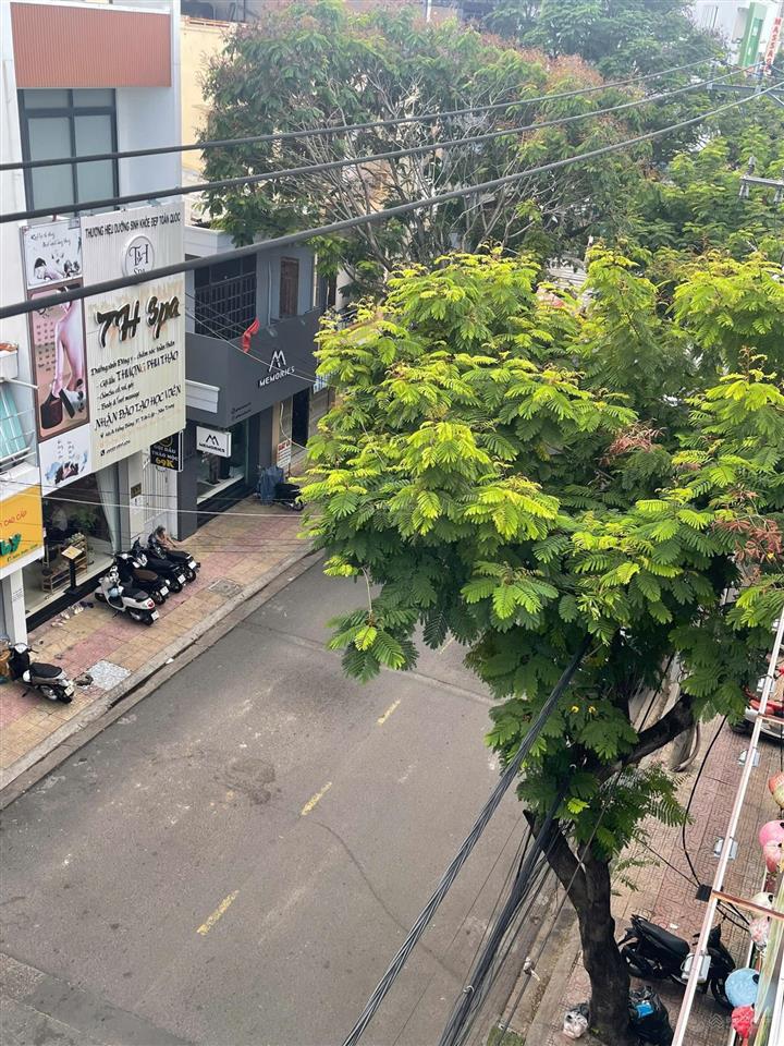 [ nhà 4 tầng mặt tiền hồng bàng  khu phố hàn sôi động ] sẵn thang máy bao tiện. giá 27 tỷ