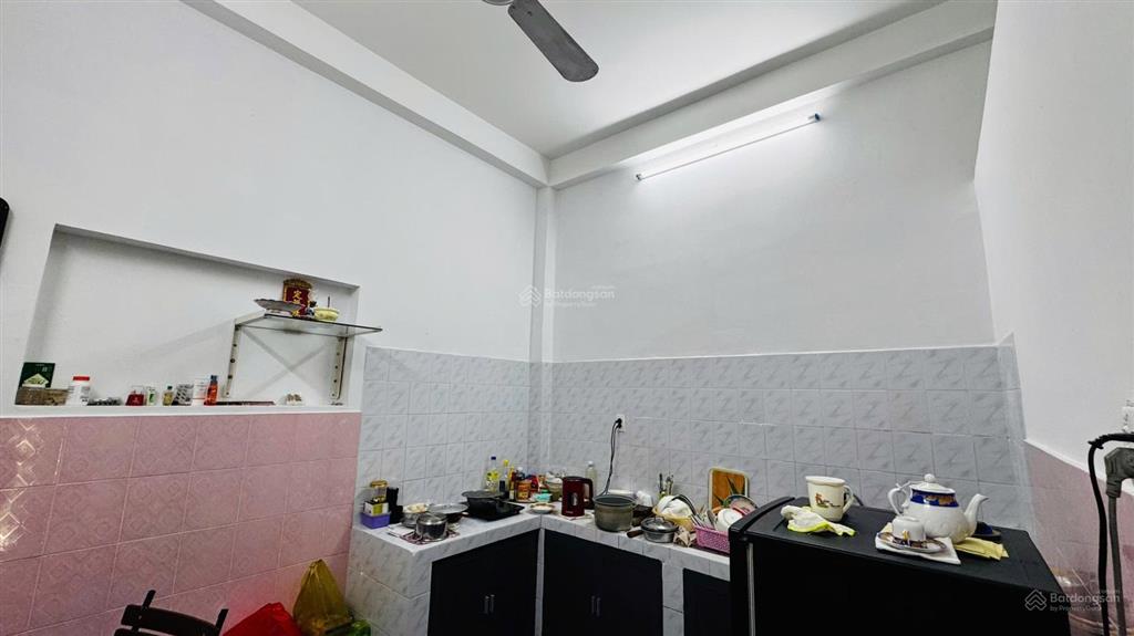 [ nhà 2 tầng đường biệt thự  hẻm ô tô thông ] * cách biển trần phú  300m. giá 9 tỷ