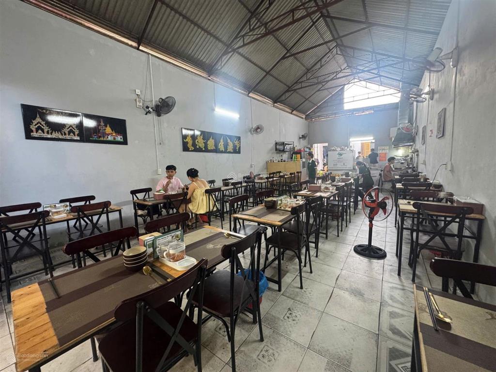 { nhà mặt tiền đoàn trần nghiệp  ngang 6m } , đi ra biển hòn chồng 350m. giá 17 tỷ