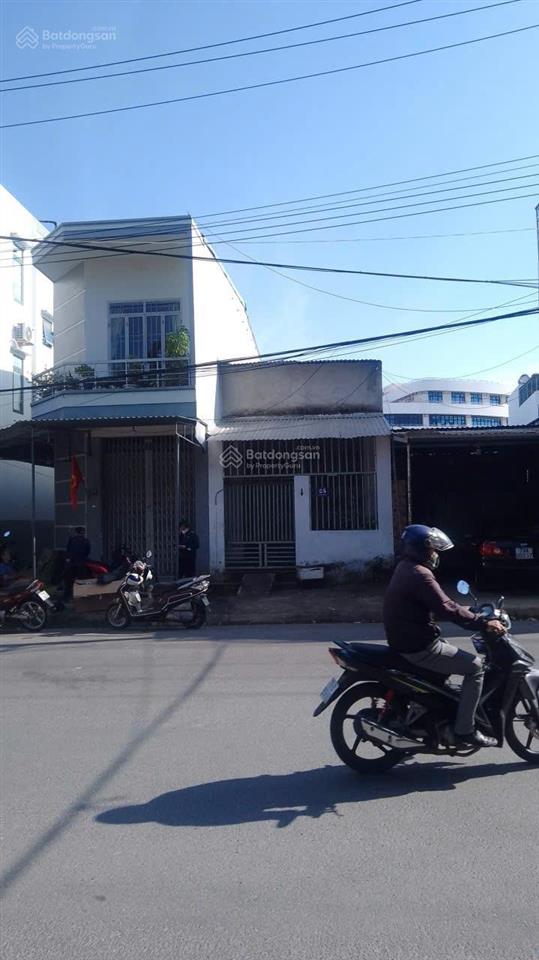 Nhà cũ nguyễn phong sắc gần trạm đăng kiểm, vị trí khá ổn áp. giá 4,450 tỷ