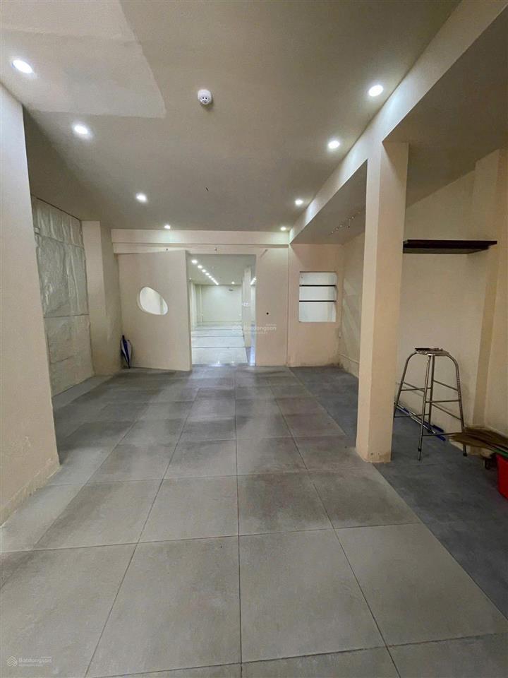 [ nhà 3 tầng mặt tiền hồng bàng  ngang 5,4m ]  vị trí rất ok. giá  40 tỷ