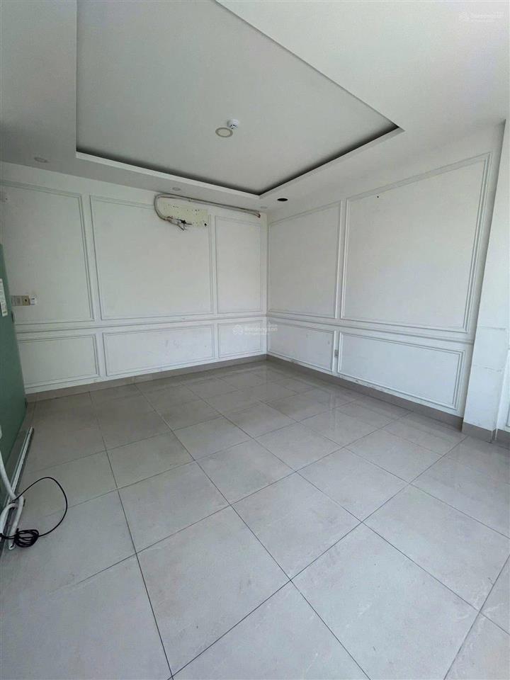 [ nhà 3 tầng mặt tiền hồng bàng  ngang 5,4m ]  vị trí rất ok. giá  40 tỷ