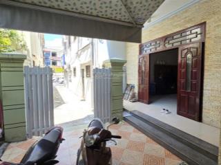 Toà nhà 5 tầng đinh tiên hoàng  cách biển 400m. giá 17,5 tỷ