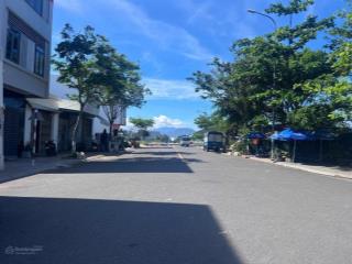 Siêu phẩm khu tái định cư vcn phước long 2  mặt tiền đường nhựa a5 { rộng 20m }. giá 6,4 tỷ