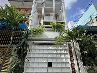 Nhà 3 tầng , sẵn gác xép siêu xinh tại phố trần hưng đạo  hẻm rộng 4m { ô tô tận nơi}. giá 11 tỷ