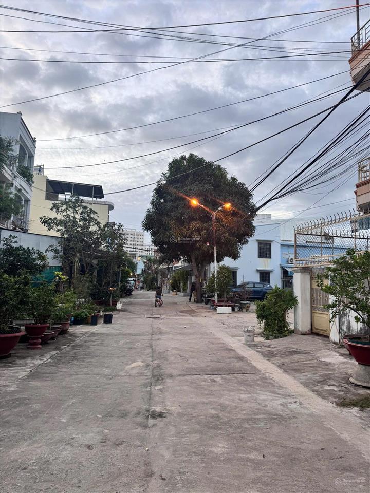 Lô hẻm ô tô song song cao xuân huy  sát đường lê hồng phong (ô tô vi vu). giá 5,4 tỷ