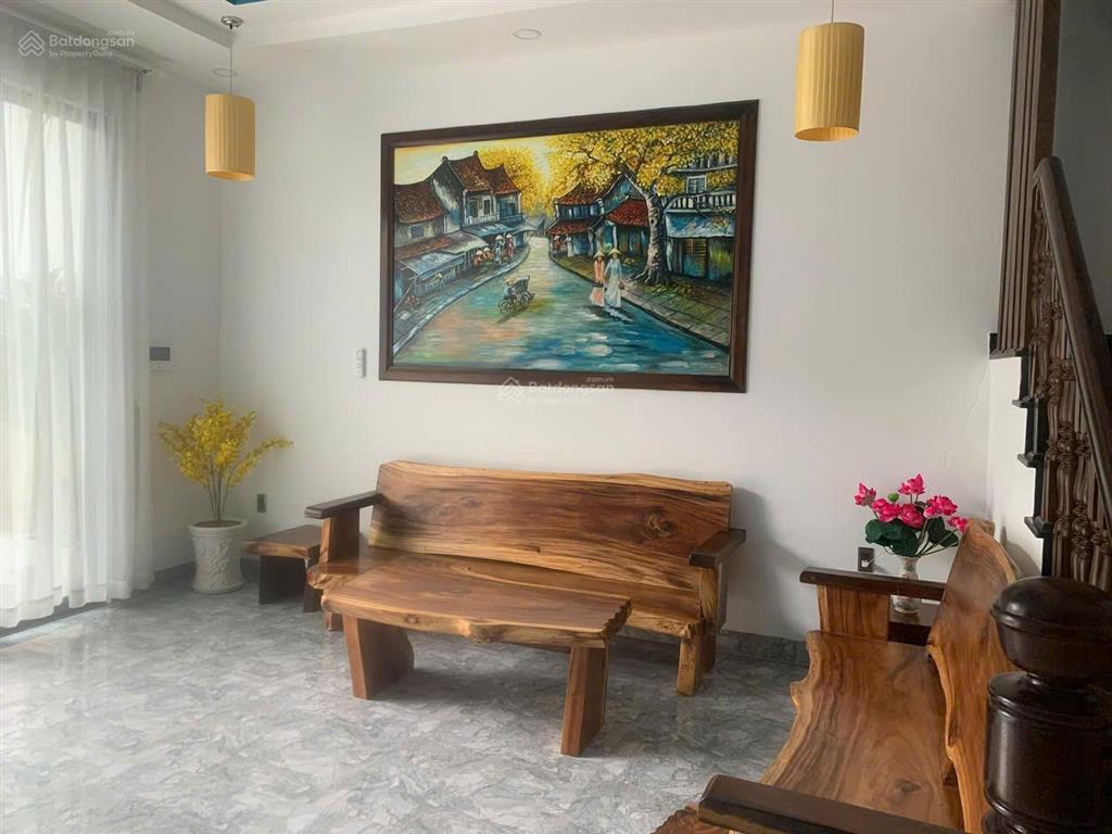 Biệt thự 3 tầng , hẻm nguyễn khắc viện ô tô quay đầu * cách biển hòn chồng 300m.  giá 8,5 tỷ