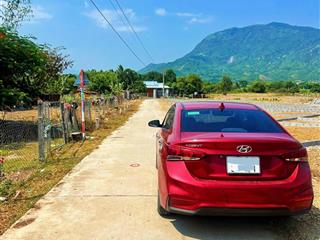 Đất dân ba ngòi  sát đường dẫn vào cao tốc bắc nam ( khá thuận tiện di chuyển ). giá 399 triệu