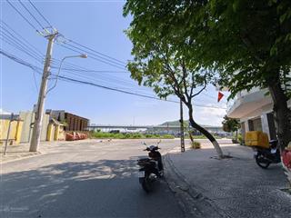 Lô mặt tiền hàm tử   sát nguyễn văn linh * tđc hòn rớ 1. giá 4,5 tỷ.