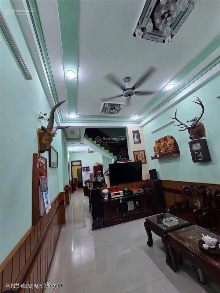 Nhà 3 tầng hẻm phan phù tiên cách biển hòn chồng 300m. giá 9 tỷ