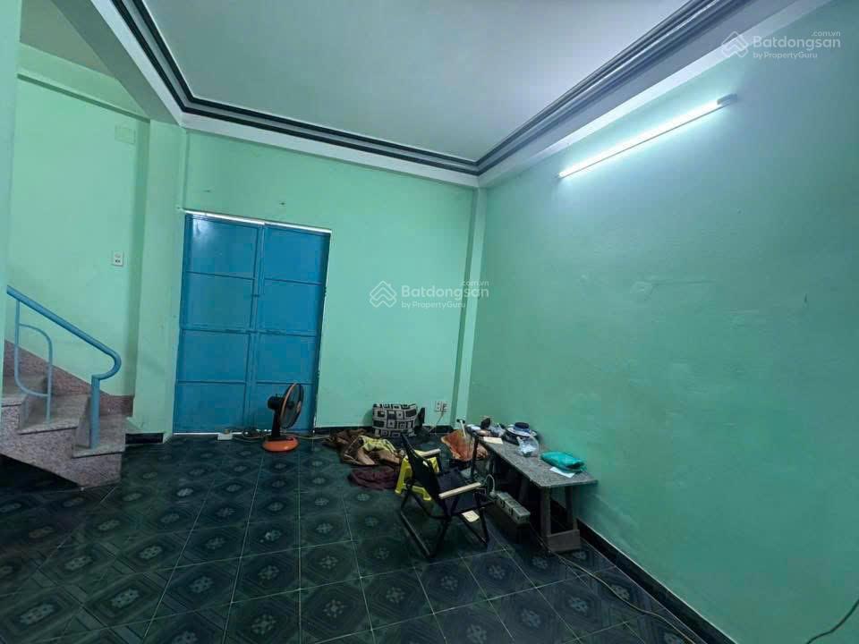 [ nhà 3 tầng hẻm hoàng văn thụ  nhà 3 mặt thoáng ] cách biển trần phú 1km. giá 3,468 tỷ