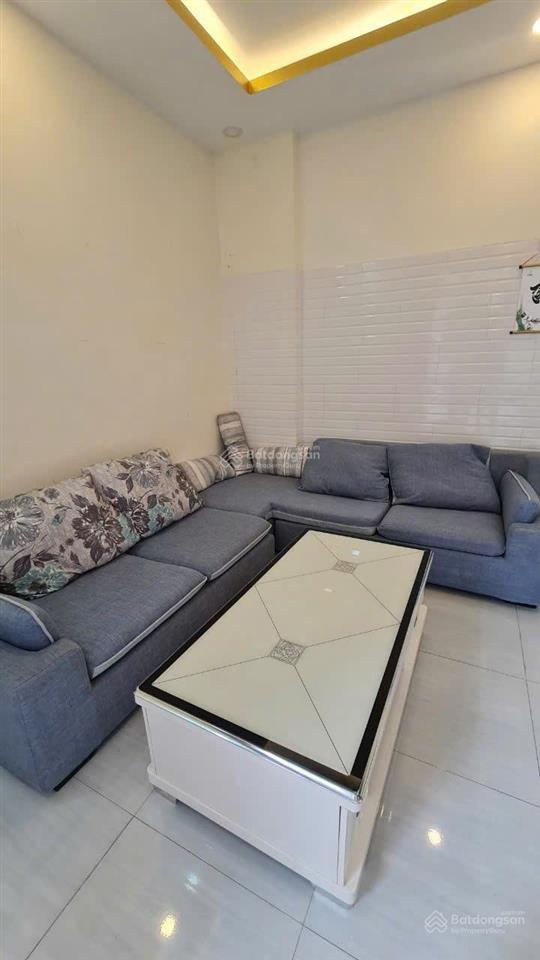 Góc 2 mặt tiền, nhà 3 tầng hẻm yersin  ngang dài 9m ( ra biển trần phú 700m ). giá 7,8 tỷ