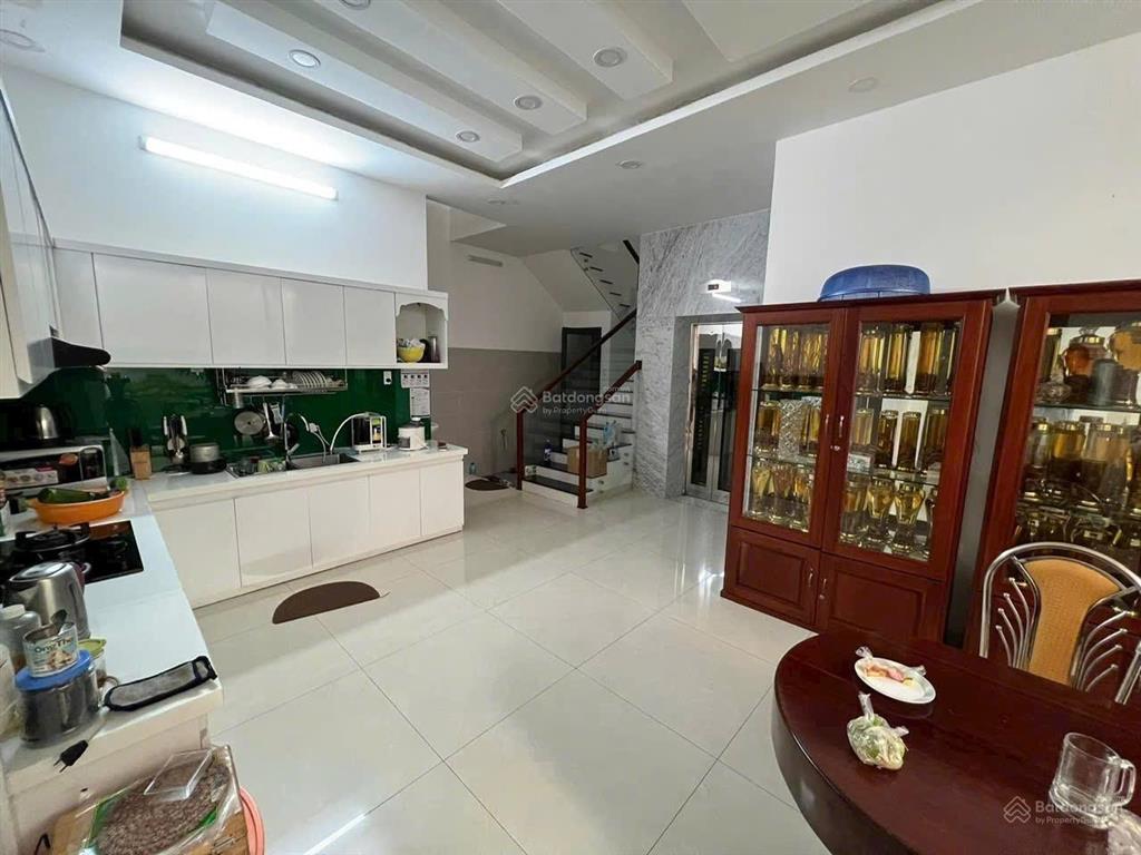 Nhà 4,5 tầng mặt tiền lê hồng phong  ngang 9,2m ( nhà new có thang máy ) giá 25,6 tỷ