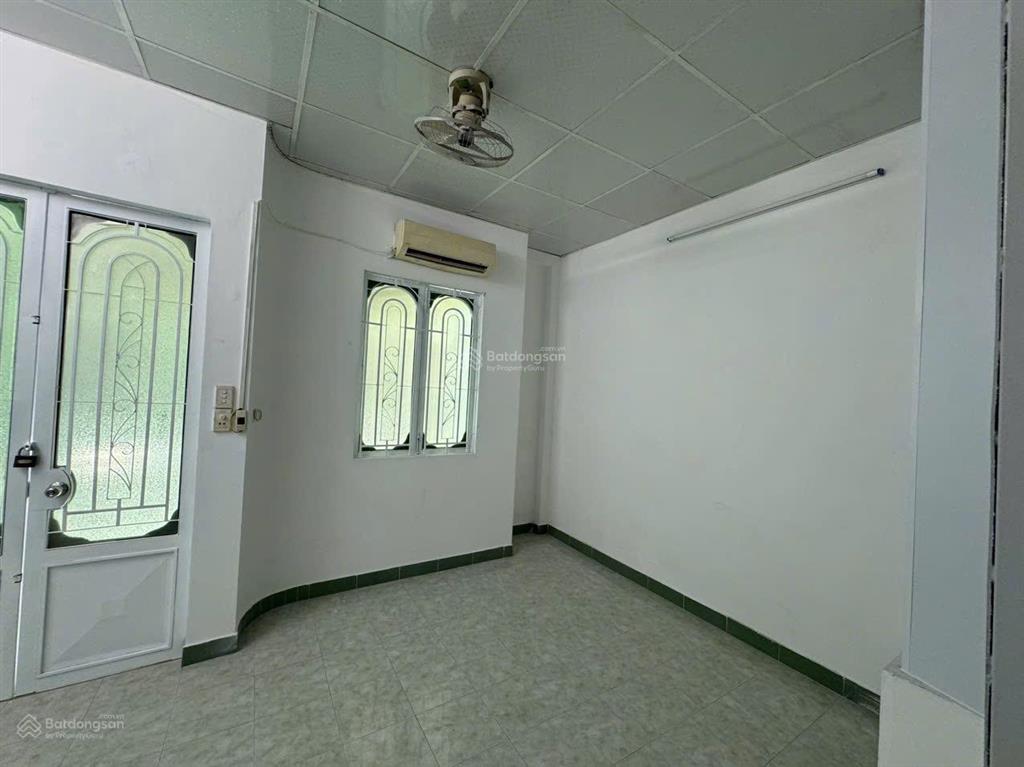 Nhà 2 tầng lê đại hành  góc 2 mặt thoáng ( hẻm 2 xe máy 2,3m ) giá 2,45 tỷ