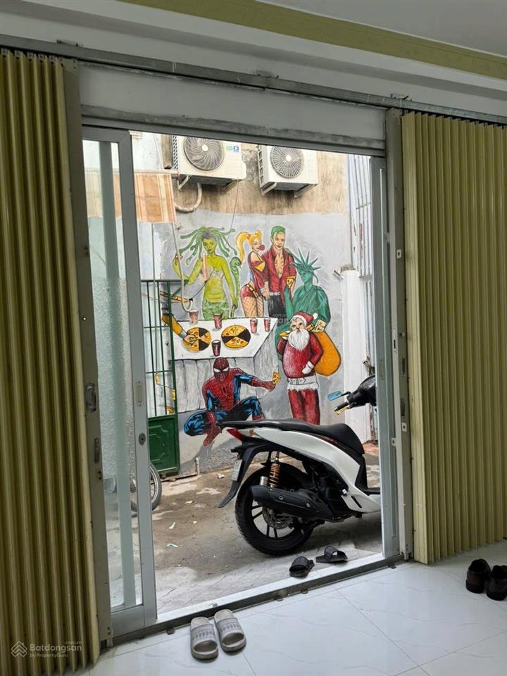 Nhà 2 tầng lê đại hành  góc 2 mặt thoáng ( hẻm 2 xe máy 2,3m ) giá 2,45 tỷ