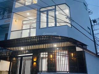 Nhà 3 tầng xây mới  góc 2 mặt thoáng gần khu đô thị phước long b giá 4,7 tỷ