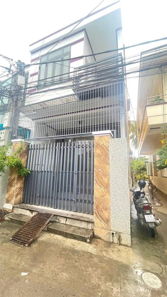 Nhà 2 tầng phường vạn thắng  mới tinh [ cách biển trần phú  700m. giá 4,9 tỷ.